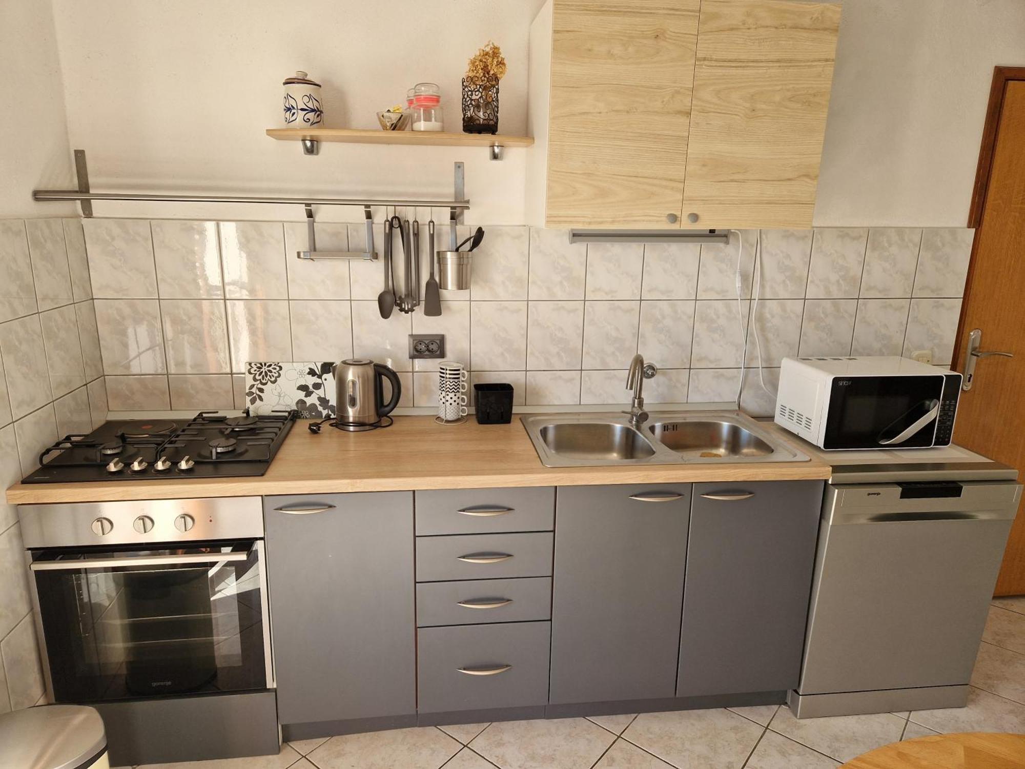 Bugenvila Rogoznica  Camera foto